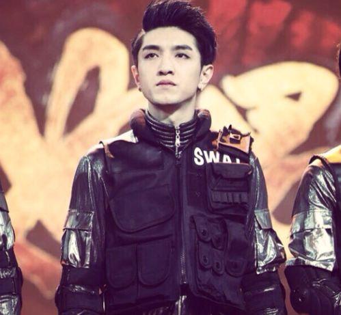 九龄爆料张云龙视频在线观看,张云龙视频幕后故事,在线观看精彩瞬间 第2张 九龄爆料张云龙视频在线观看,张云龙视频幕后故事,在线观看精彩瞬间 第2张